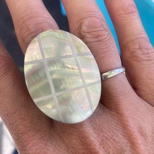 Sale! Gorgeous mother of Pearl oval cocktail ring size 8/9